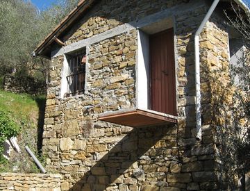 Foto 1 di 27 - Rustico, casale in Vendita in SP63 a Apricale