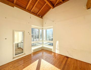 Stanza - Attico, mansarda in Vendita in Via Principale 10 a Naturno