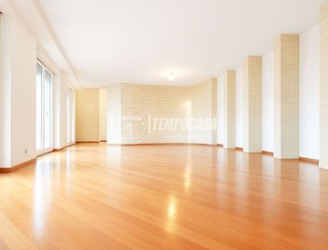 Stanza - Quadrilocale in Vendita in Via T. Edison 21 a Paderno d'Adda