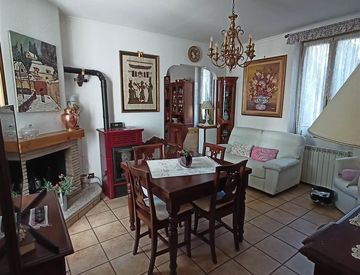 Soggiorno - Trilocale in Vendita in zona Centro a Pigna