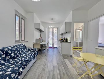 Foto 1 di 35 - Bilocale in Vendita in Via Piani Paorelli 34 a Costarainera