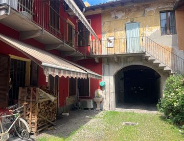 Foto 1 di 5 - Bilocale in Vendita in zona Centro a Robecco sul Naviglio
