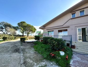 Foto 1 di 25 - Casa indipendente in Vendita in SP25 a Ragusa