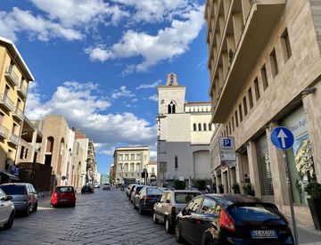 Vista - Locale commerciale in Affitto in Corso Garibaldi a Benevento