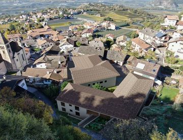 Foto 1 di 18 - Quadrilocale in Vendita in Via Castel D'Enna a Montagna sulla strada del vino