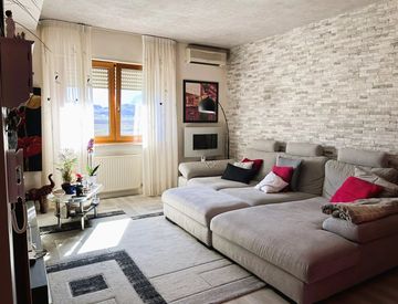 Camera da letto - Trilocale in Vendita a Bolzano