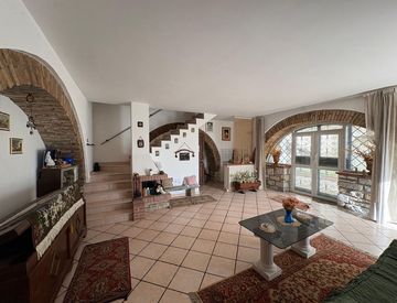 Soggiorno - Casa indipendente in Vendita in Via Corradino a Santa Maria del Molise