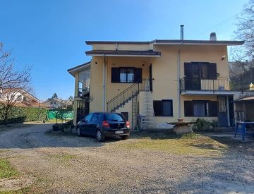 Facciata - Villa in Vendita in Via Rostagno 73 a Roletto