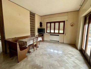 Foto 1 di 15 - Villa in Vendita in Via Papa Giovanni XXIII a Ponte San Pietro