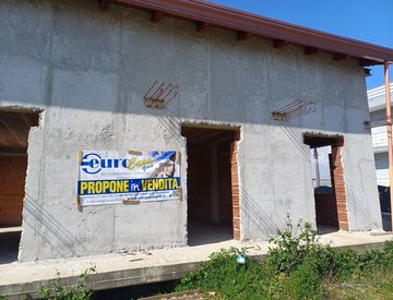 Facciata - Villa in Vendita in Via Sassola a Santa Maria la Carità