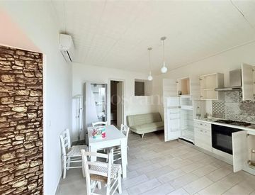 Soggiorno - Trilocale in Vendita in Via Giuseppe Poerio a Catanzaro
