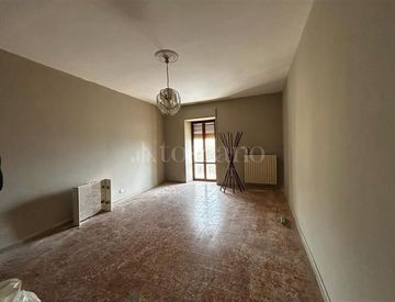 Stanza - Appartamento in Vendita in Vico Filanda a Catanzaro