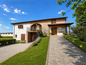 Facciata - Rustico, casale in Vendita in Strada del Traglione 218 a Parma