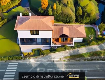 Piscina - Rustico, casale in Vendita in Via Fornace a Borgosesia
