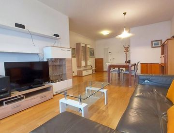Soggiorno - Quadrilocale in Vendita in Via Similaun a Bolzano