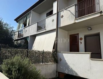 Facciata - Villa in Vendita in Via Giuseppe Garibaldi a Sabaudia