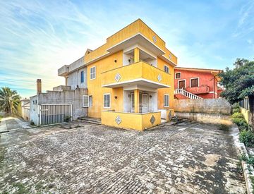 Foto 1 di 19 - Villa in Vendita in Via del Timo 3 a Ispica