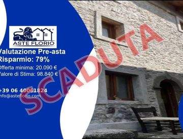 Foto 1 di 17 - Bilocale in Vendita in Via San Lorenzo a Vagli Sotto