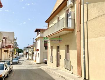 Foto 1 di 27 - Quadrilocale in Vendita in Via Pisa a Ragusa