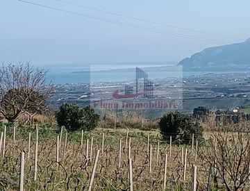 Foto 1 di 2 - Terreno edificabile in Vendita a Alcamo