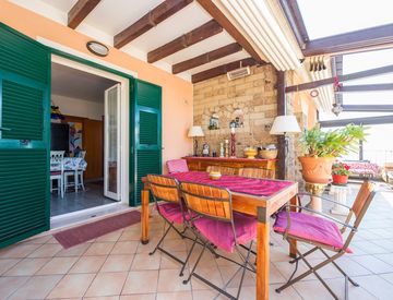 Terrazza - Quadrilocale in Vendita in Via Aurelia a Imperia