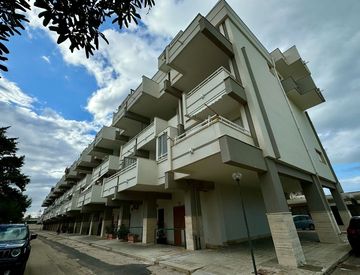 Facciata - Appartamento in Vendita in Lungomare Ugo Lorusso a Bari