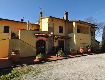 Foto 1 di 36 - Rustico, casale in Affitto in Via Nuova a Palaia