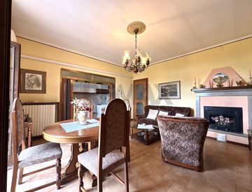 Stanza - Quadrilocale in Vendita in Viale Giacomo Matteotti 79 a Sesto ed Uniti