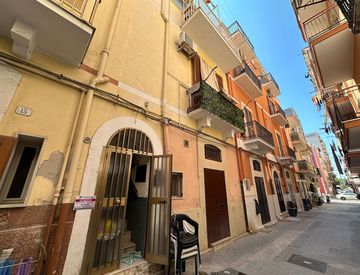 Foto 1 di 11 - Trilocale in Vendita in Via 2 Marina a Margherita di Savoia