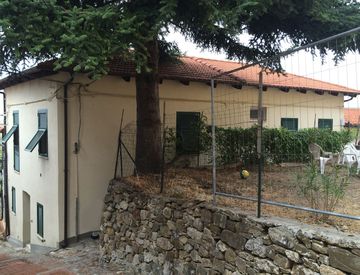 Foto 1 di 17 - Trilocale in Vendita in Via Giacomo Matteotti 32 a Seborga