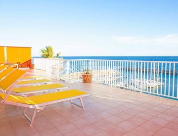 Terrazza - Attico, mansarda in Vendita in Via Palmaria 3 a San Bartolomeo al Mare