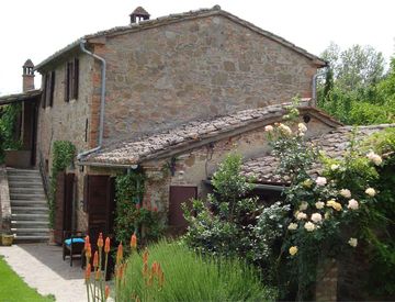 Foto 1 di 33 - Rustico, casale in Vendita in Via Castiglioni a Marciano della Chiana