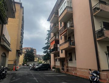 Foto 1 di 13 - Trilocale in Vendita in Via Lorenzo Acquarone 36 a Imperia