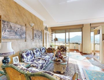 Soggiorno - Attico, mansarda in Vendita in Via dell'Autonomia Siciliana 94 a Palermo