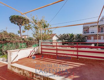 Terrazza - Bilocale in Vendita in Via Tuscania 13 a Santa Marinella