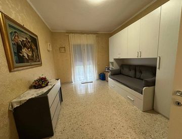 Soggiorno - Monolocale in Affitto in Traversa di Via Mario Fiore 32 a Santa Maria Capua Vetere