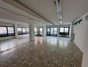 Foto 1 di 7 - Ufficio in Affitto in Via Giovanni Antonio Scopoli 51 a Trento