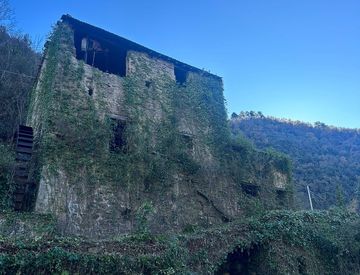 Foto 1 di 22 - Rustico, casale in Vendita in Regione Ponte a Castel Vittorio