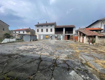 Foto 1 di 46 - Casa indipendente in Vendita in Via Cairoli 26 a Fontanetto Po