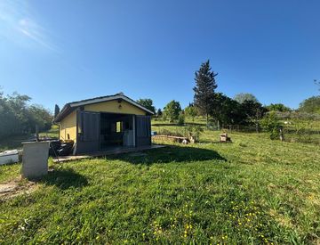 Facciata - Terreno agricolo in Vendita in Via di Ritortoli 1 a Bagno a Ripoli