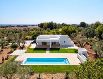 Piscina - Villa in Vendita in Via Roma 1 a Carovigno