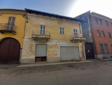 Foto 1 di 9 - Rustico, casale in Vendita in zona Centro a Livorno Ferraris
