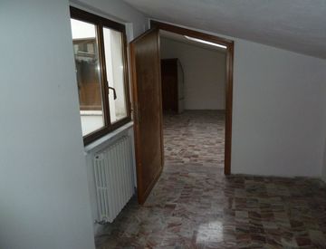Foto 1 di 3 - Bilocale in Affitto in Corso Italia a Pisa