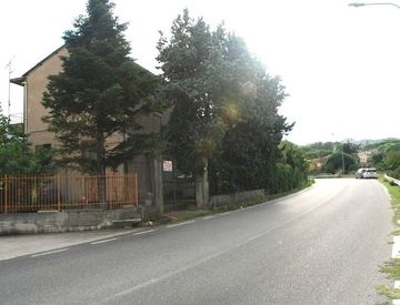 Foto 1 di 17 - Casa indipendente in Vendita in Viale XXV Aprile 115 a Davoli