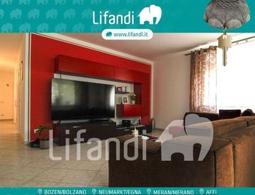 Camera da letto - Quadrilocale in Vendita in Via Aldo Moro 31 a Salorno sulla strada del vino