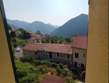 Terrazza - Rustico, casale in Vendita in Via Albenga a Alto