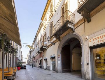 Quadrilocale in Vendita in Via Dante Alighieri 42 a Alessandria