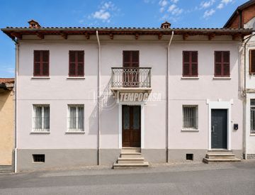 Facciata - Casa indipendente in Vendita in Via Elvo a Salussola