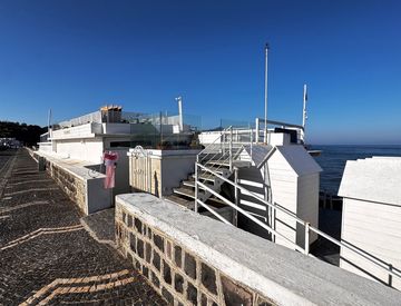 Vista - Casa indipendente in Vendita in Lungomare Cristoforo Colombo a Procida