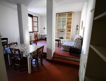 Soggiorno - Bilocale in Affitto in Via Sant'Antonio a Pisa